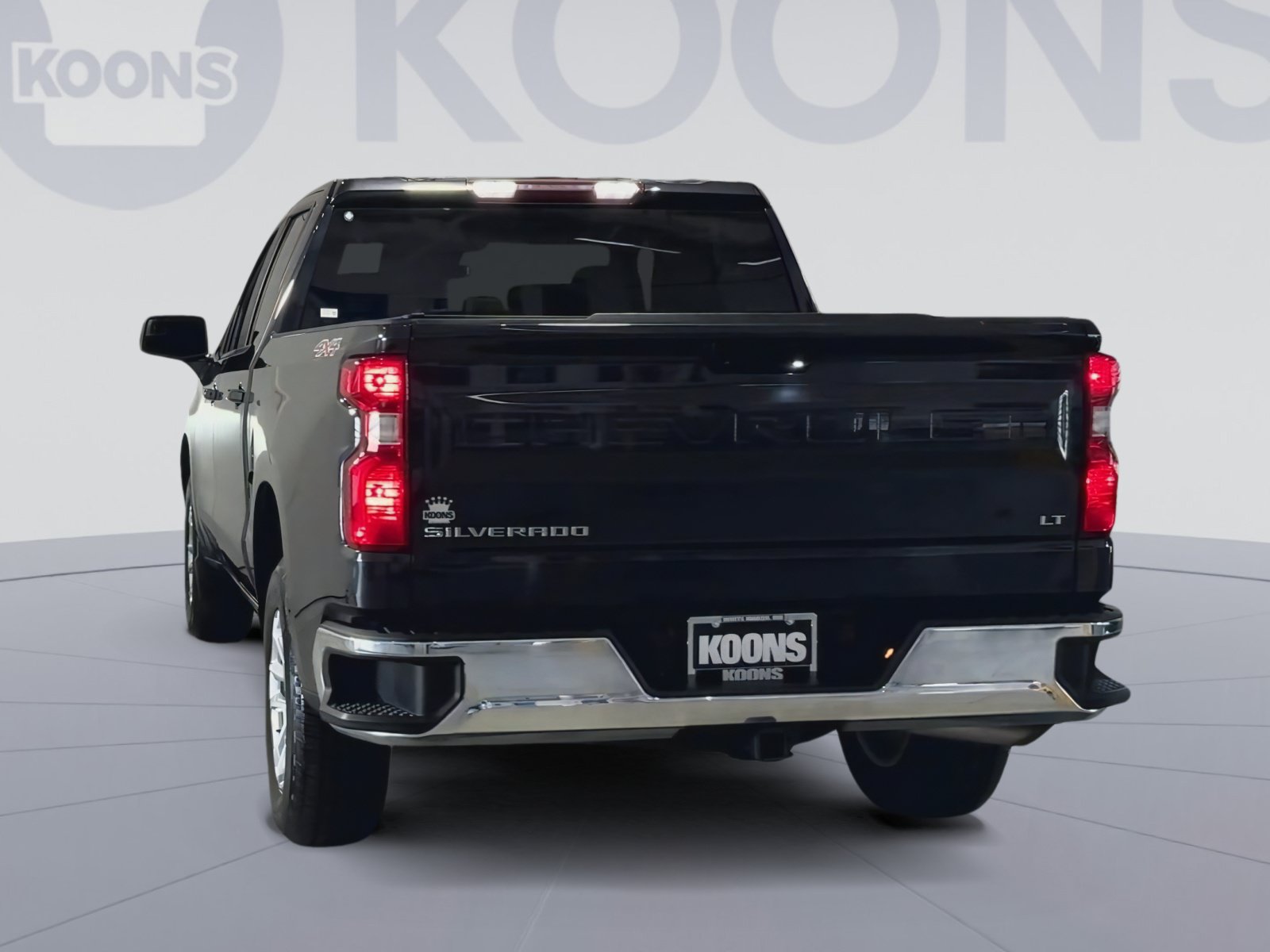 Used 2022 Chevrolet Silverado 1500 LT AWD/4WD image 10