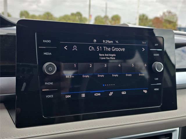 New 2026 Volkswagen Taos SE FWD image 19