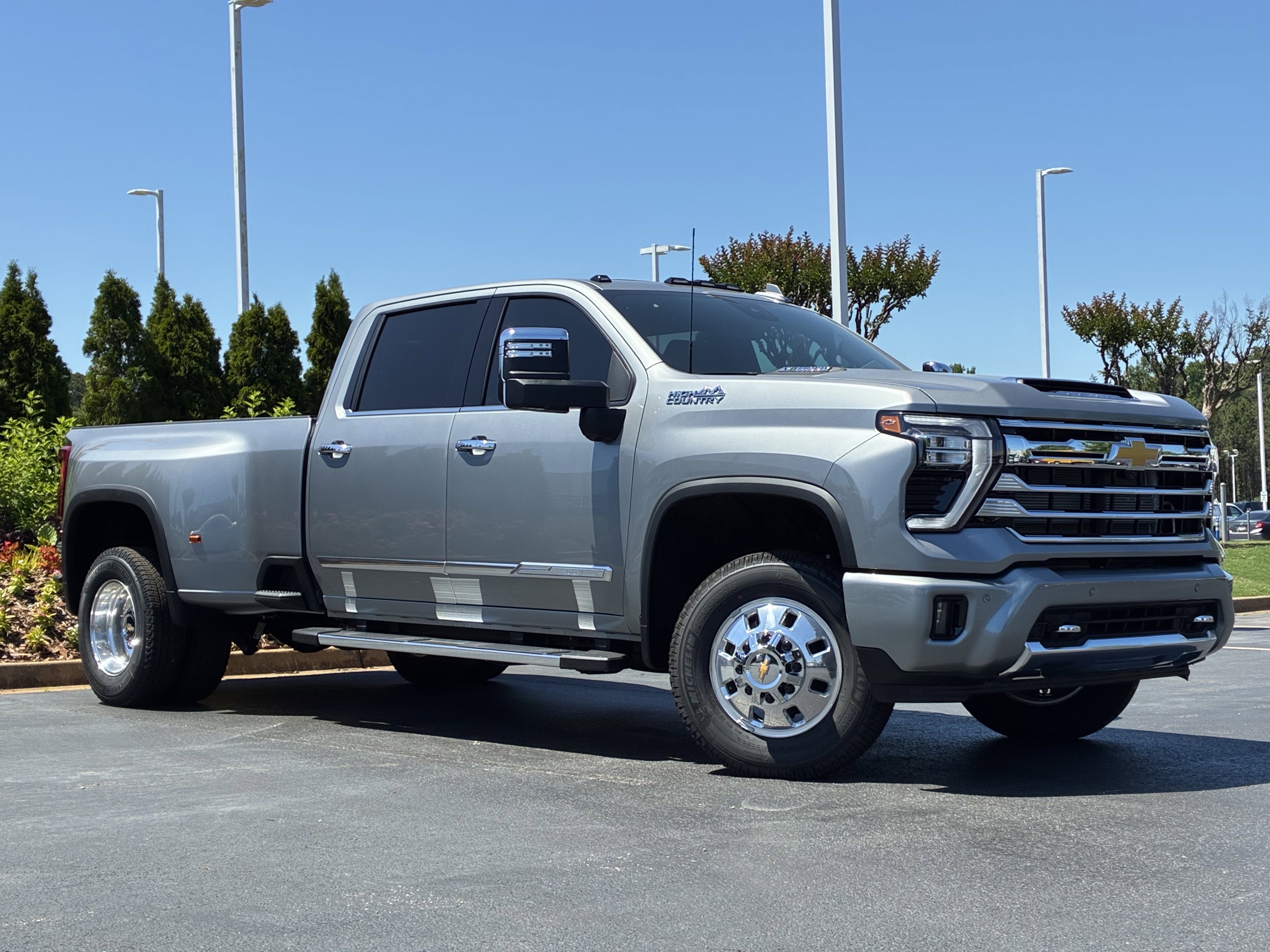 New 2026 Chevrolet Silverado 3500 High Country w/ High Country Premium Package AWD/4WD image 2