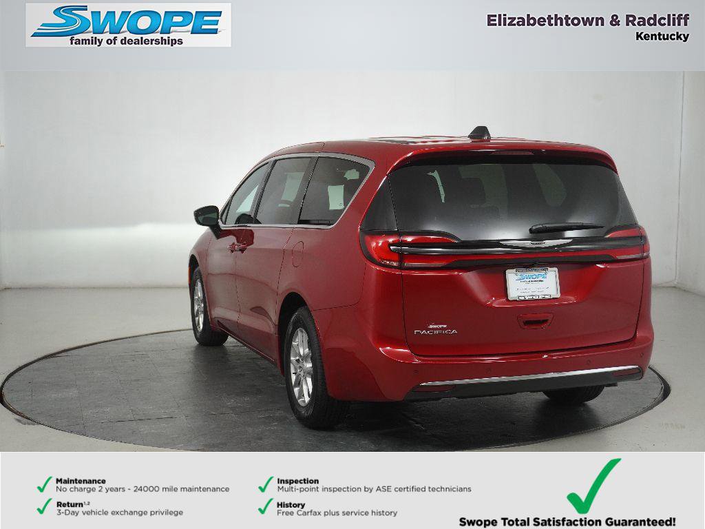 New 2026 Chrysler Pacifica Select image 5