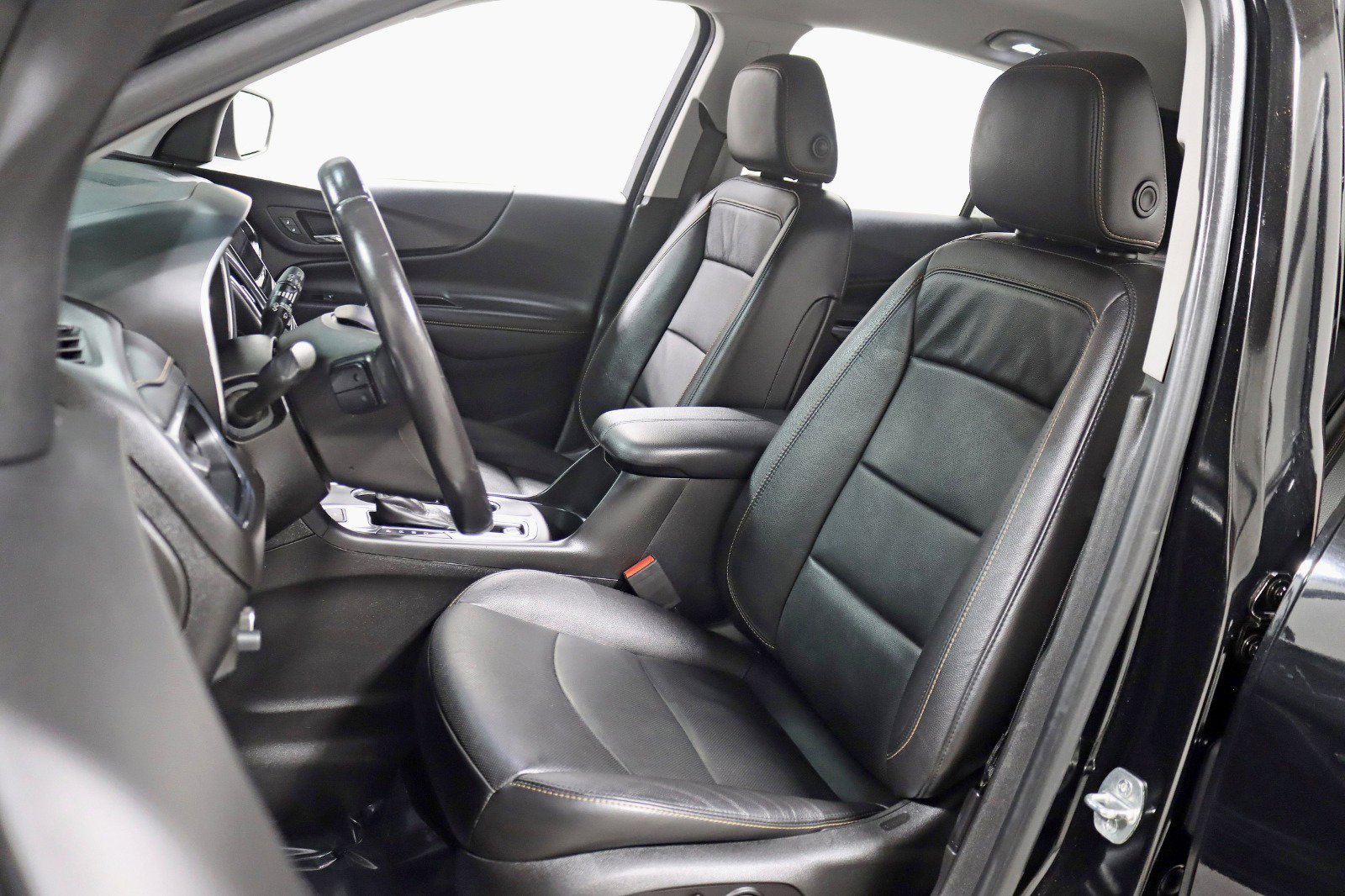 Used 2021 Chevrolet Equinox Premier w/ Redline Edition image 23