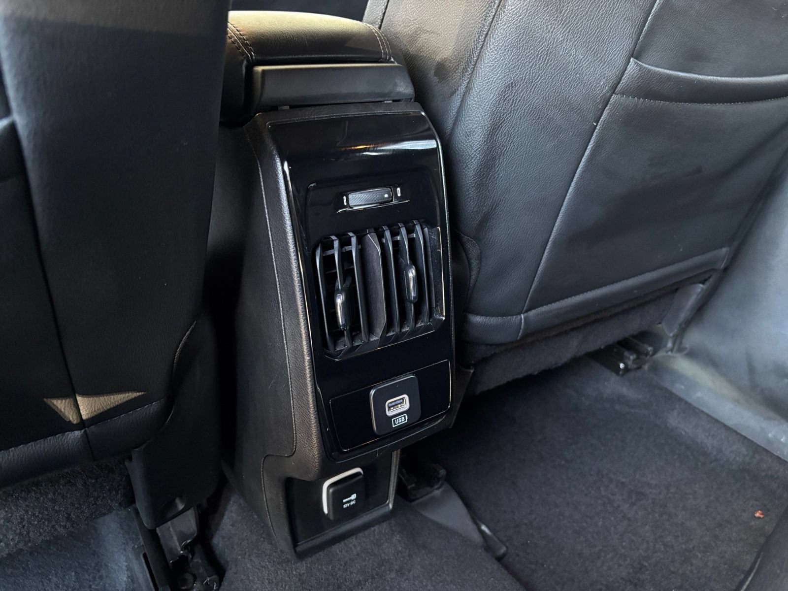 Used 2025 Jeep Compass Limited AWD/4WD image 23