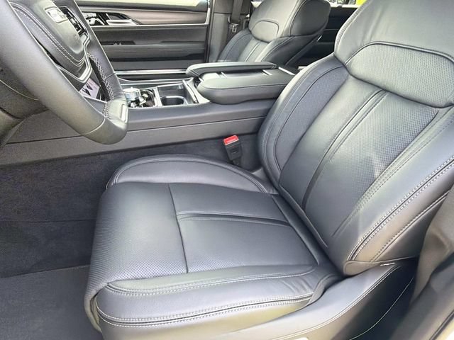 New 2026 Jeep Grand Wagoneer Summit w/ Premium Group III AWD/4WD image 25