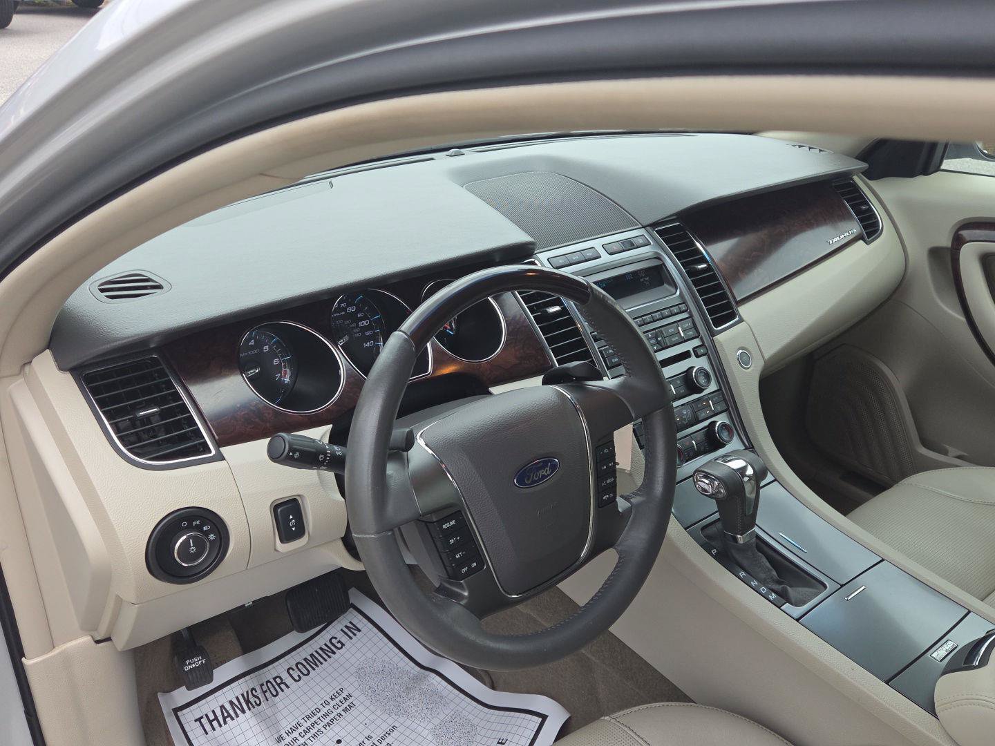 Used 2012 Ford Taurus Limited AWD/4WD image 10