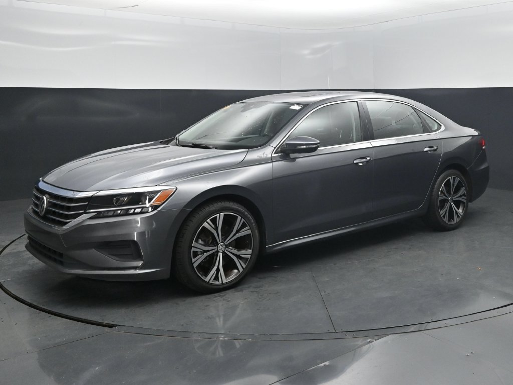 Used 2021 Volkswagen Passat 2.0T SE