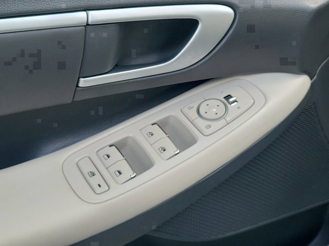 Used 2025 Hyundai Sonata SEL FWD image 23
