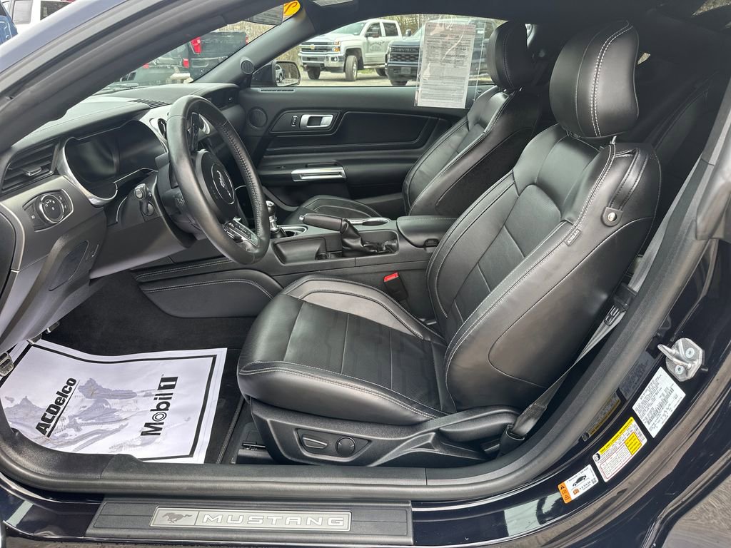 Used 2021 Ford Mustang GT Premium w/ Equipment Group 401A RWD image 9