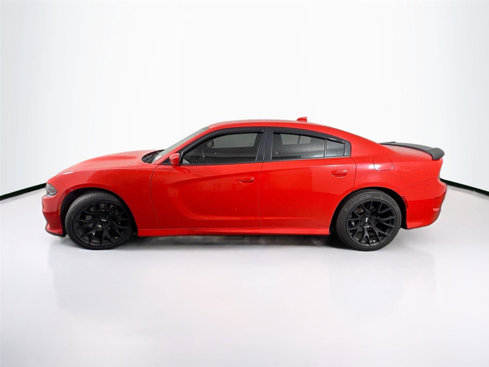 Used 2019 Dodge Charger Scat Pack RWD image 9