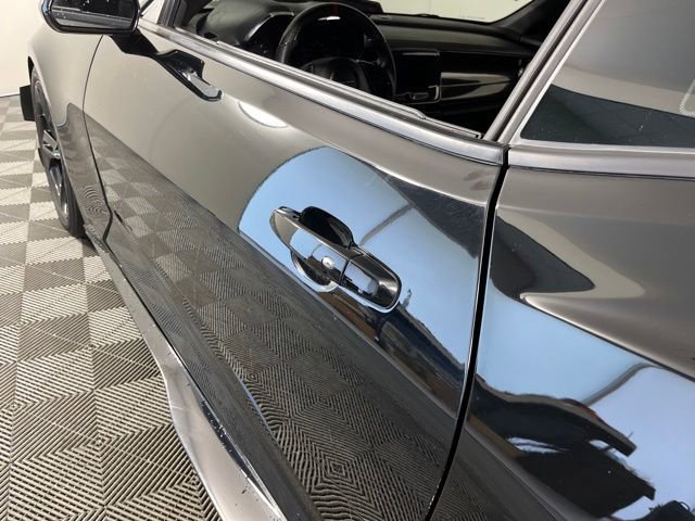 Used 2022 Chevrolet Camaro LT w/ RS Package RWD image 9