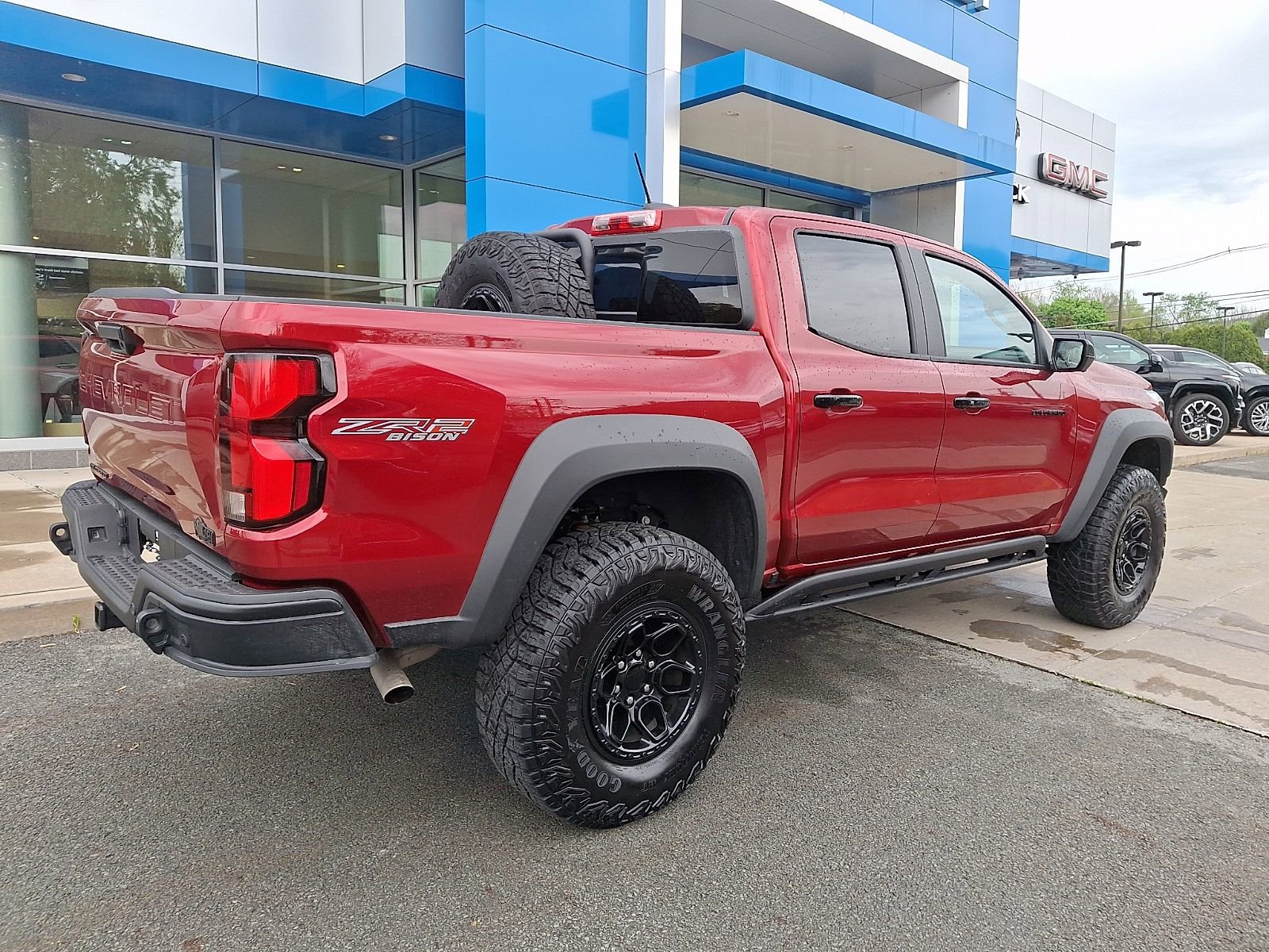 Used 2025 Chevrolet Colorado ZR2 w/ ZR2 Bison Edition AWD/4WD image 6