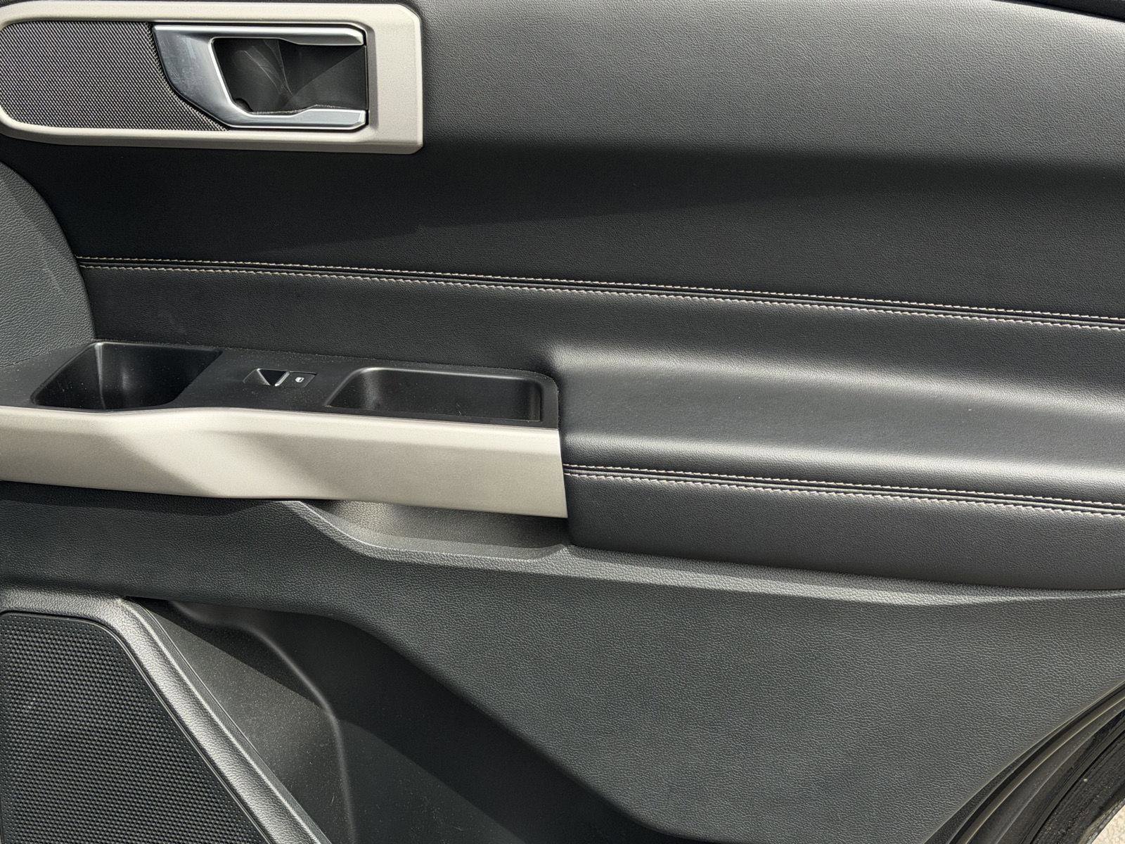 Used 2023 Ford Explorer XLT w/ Equipment Group 202A image 26