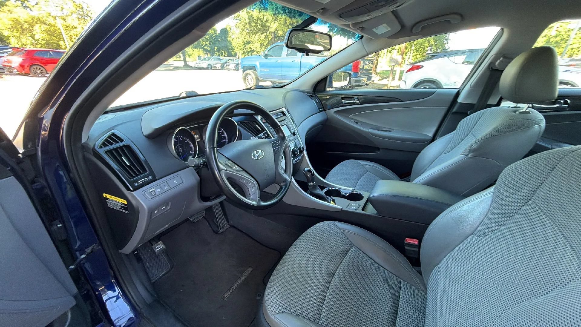 Used 2014 Hyundai Sonata SE FWD image 18
