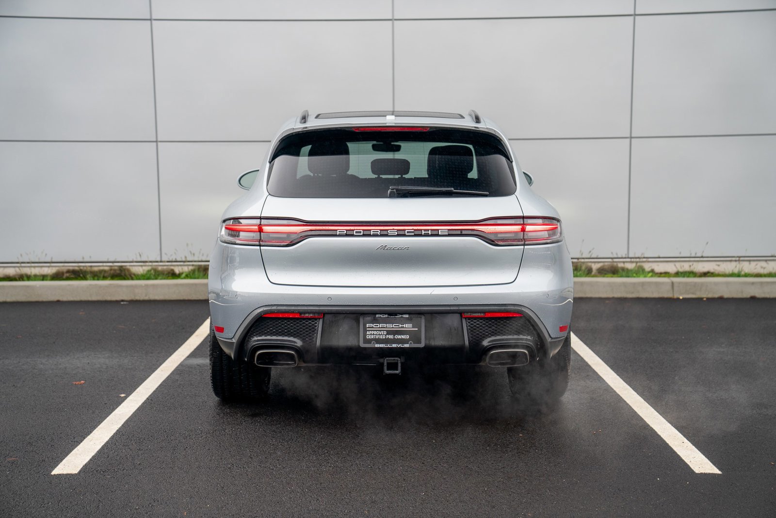 Used 2025 Porsche Macan image 7