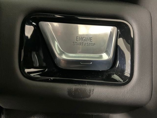 New 2026 GMC Yukon XL AT4 Ultimate AWD/4WD image 16