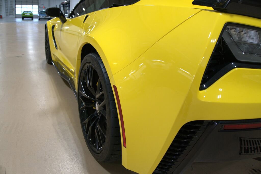 Used 2016 Chevrolet Corvette Z06 w/ 3LZ Preferred Equipment Group image 19