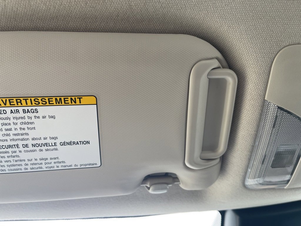 Used 2021 Toyota Corolla LE image 59