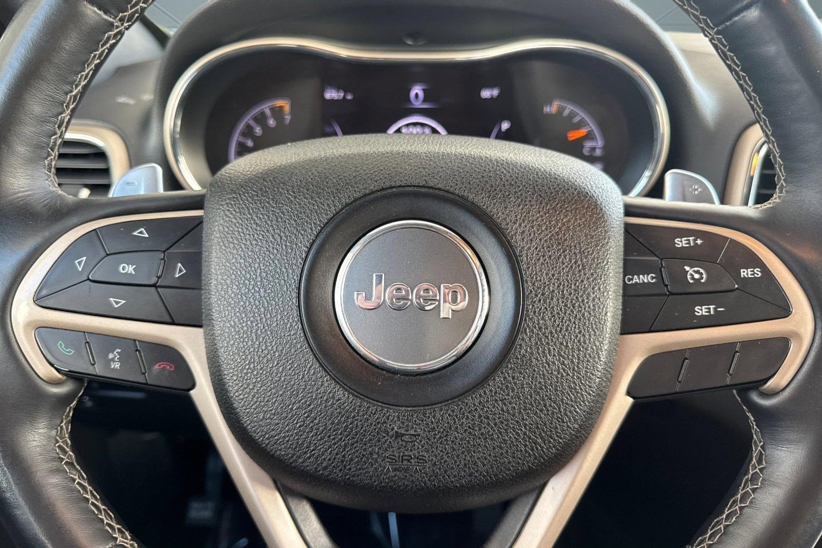 Used 2016 Jeep Grand Cherokee Limited image 16