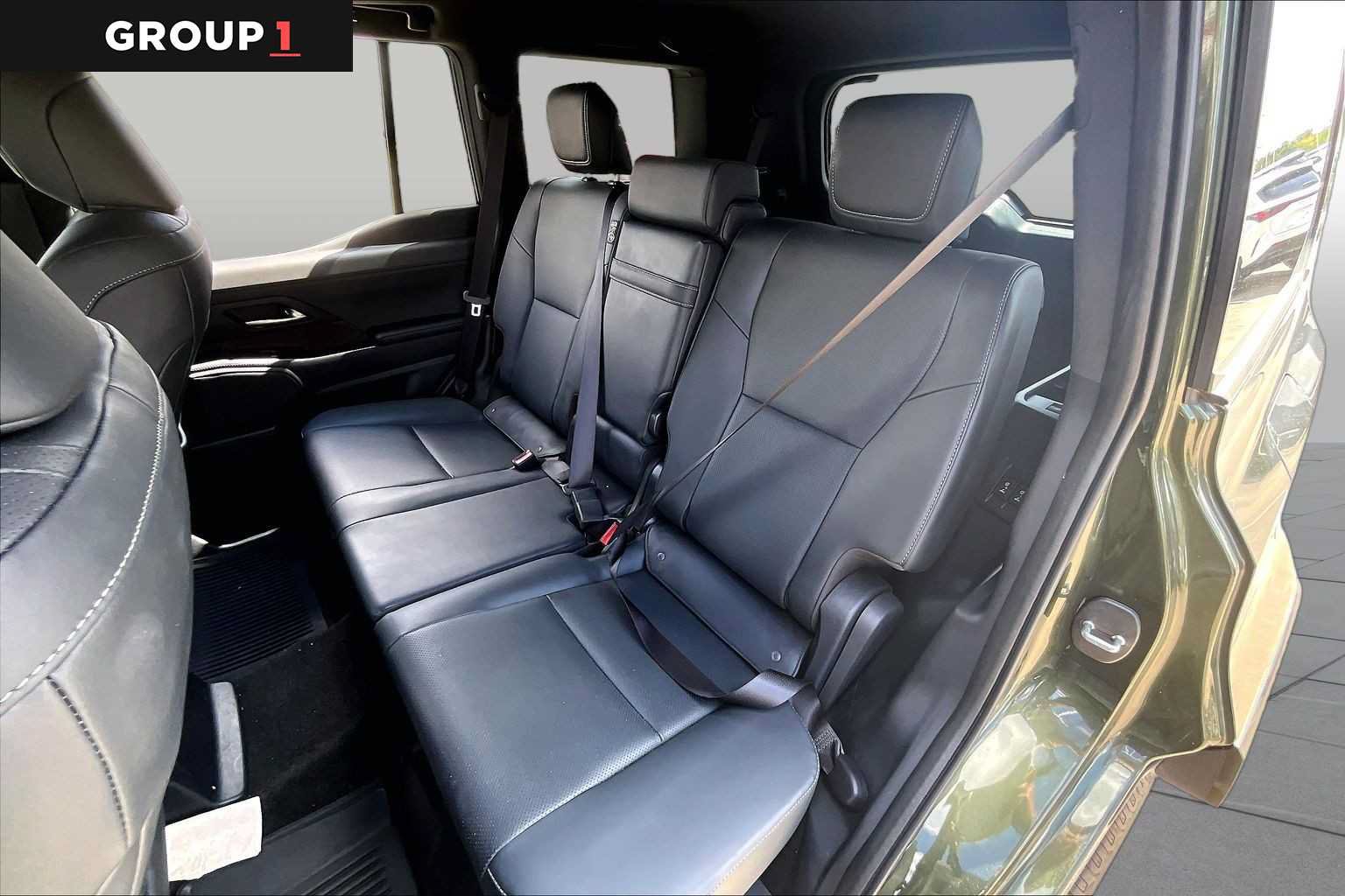 Certified 2024 Lexus GX 550 w/ Accessory Package (31) AWD/4WD image 18