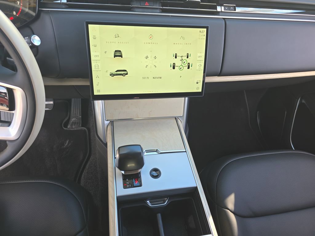New 2026 Land Rover Range Rover SV image 21