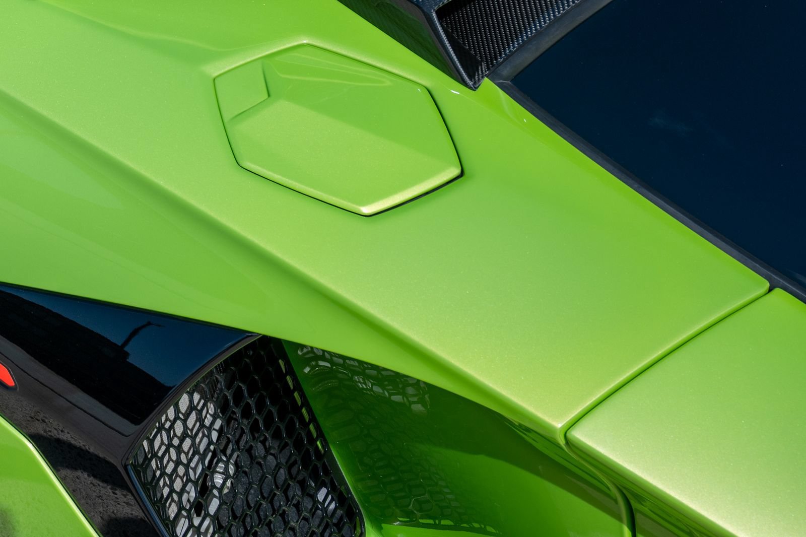 Used 2021 Lamborghini Aventador SVJ AWD/4WD image 22