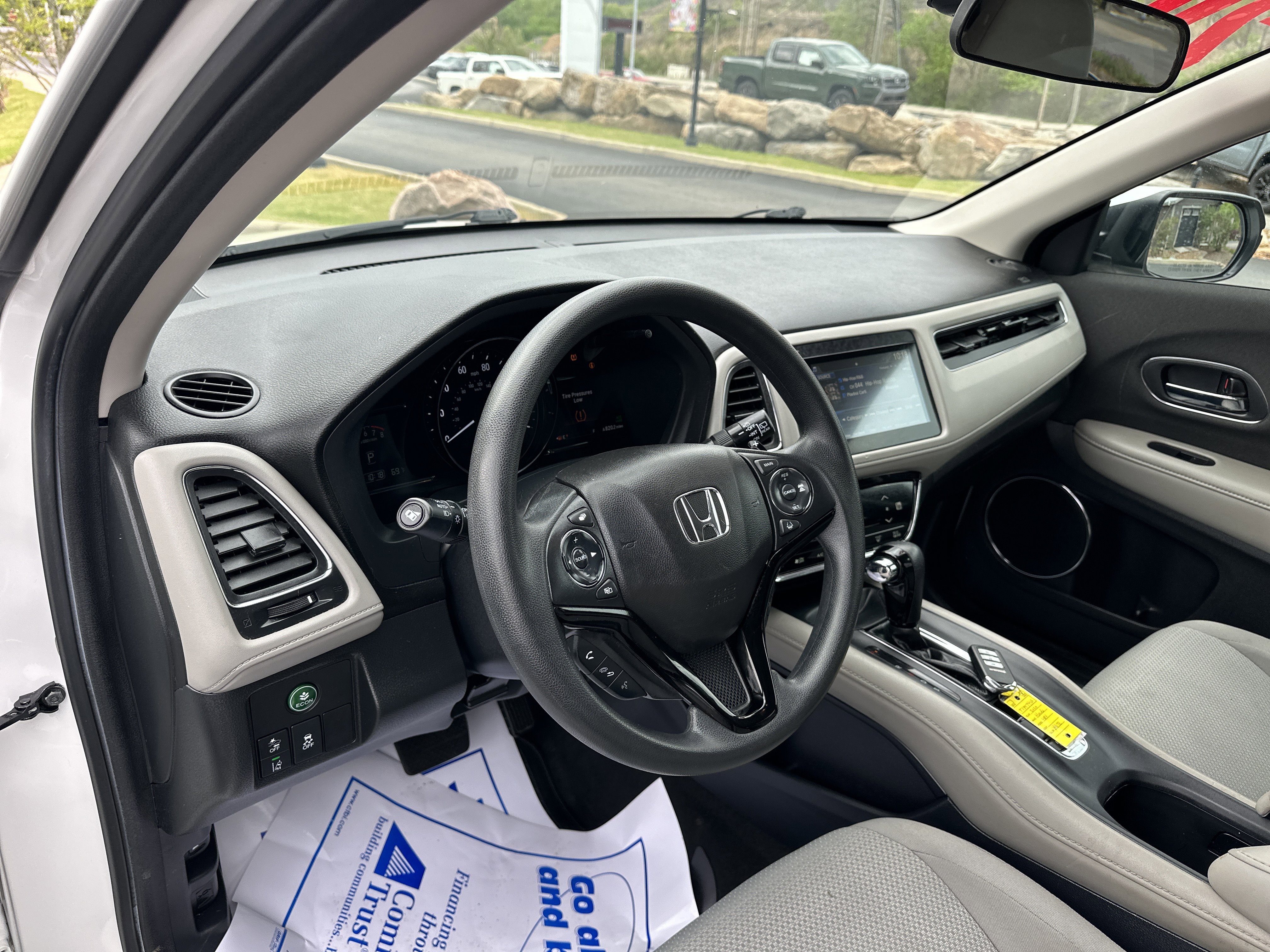 Used 2020 Honda HR-V EX image 16