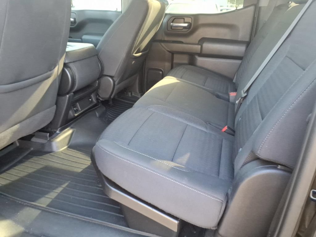 Used 2023 Chevrolet Silverado 1500 Custom w/ LPO, Dark Essentials Package RWD image 11