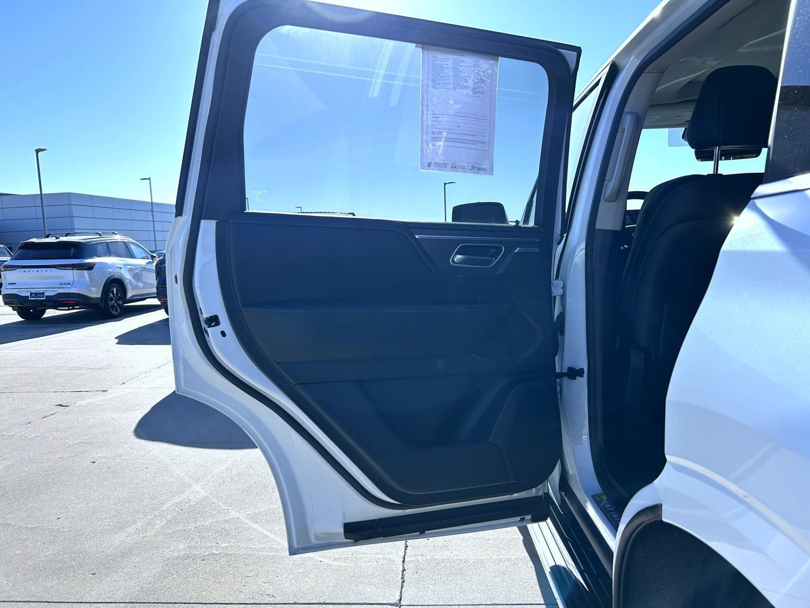 Used 2026 INFINITI QX80 Pure AWD/4WD image 22