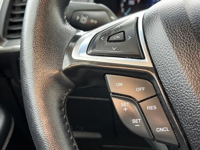Used 2023 Ford Edge Titanium AWD/4WD image 30
