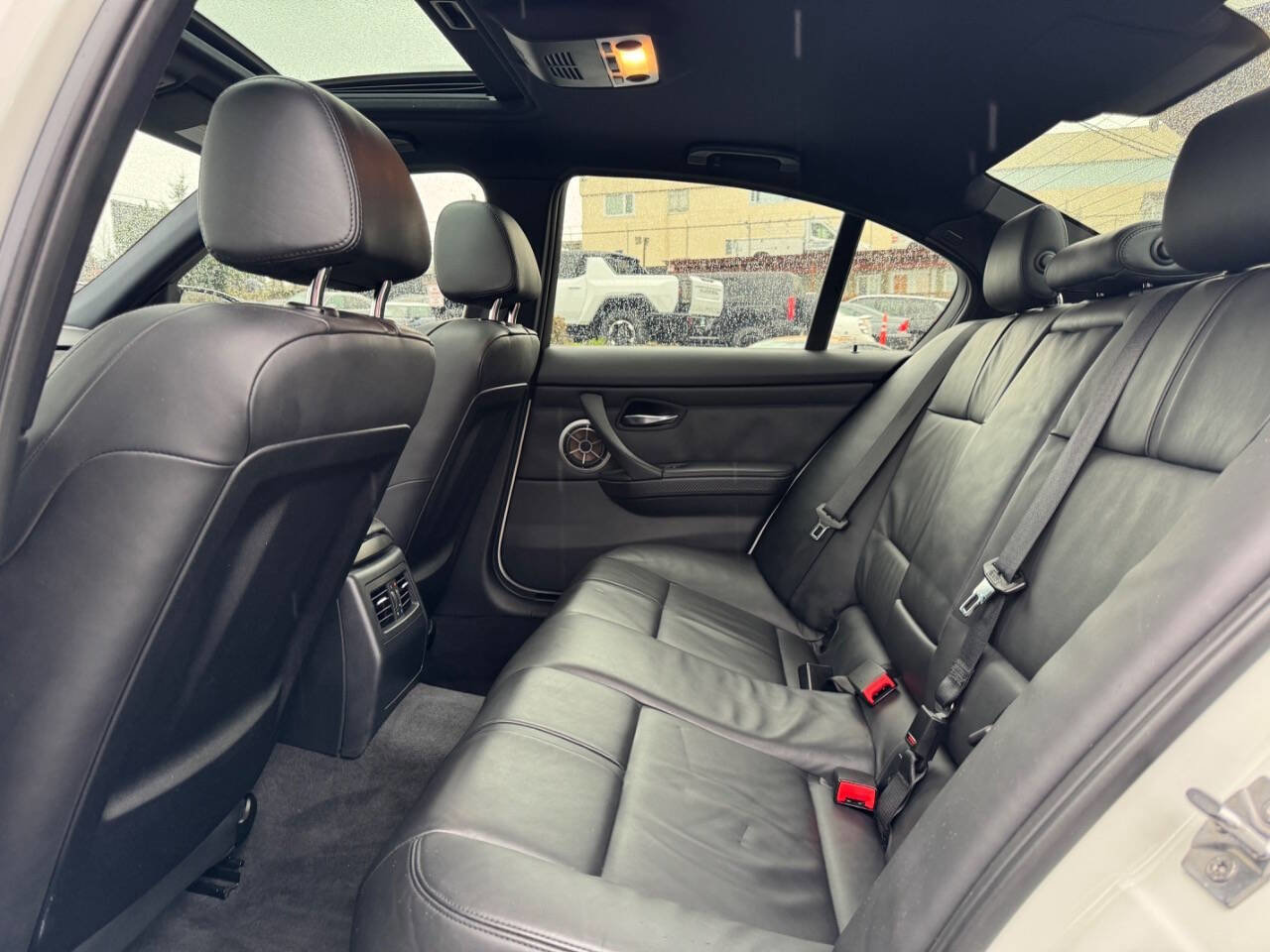 Used 2011 BMW M3 Sedan image 36