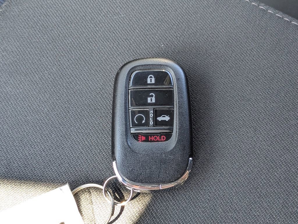 Used 2025 Honda Civic Sport image 31