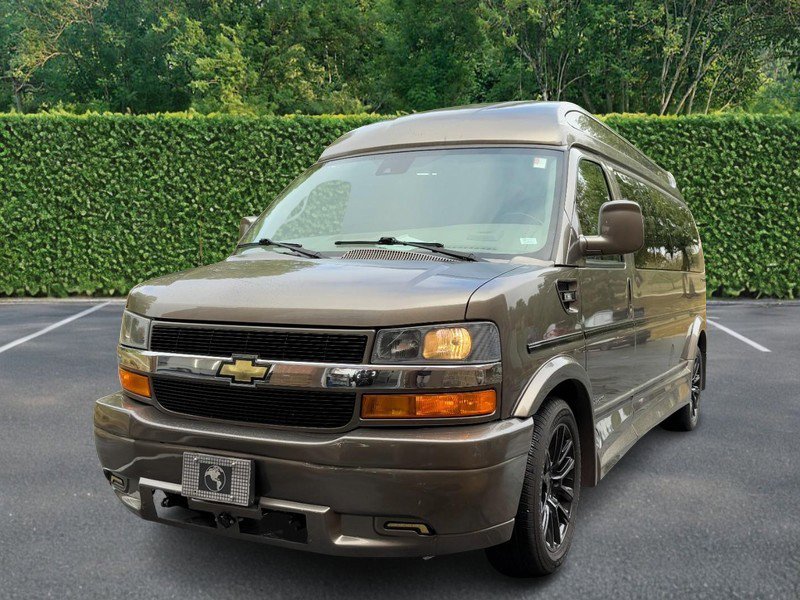 Used 2021 Chevrolet Express 3500 LS w/ Chrome Appearance Package image 6