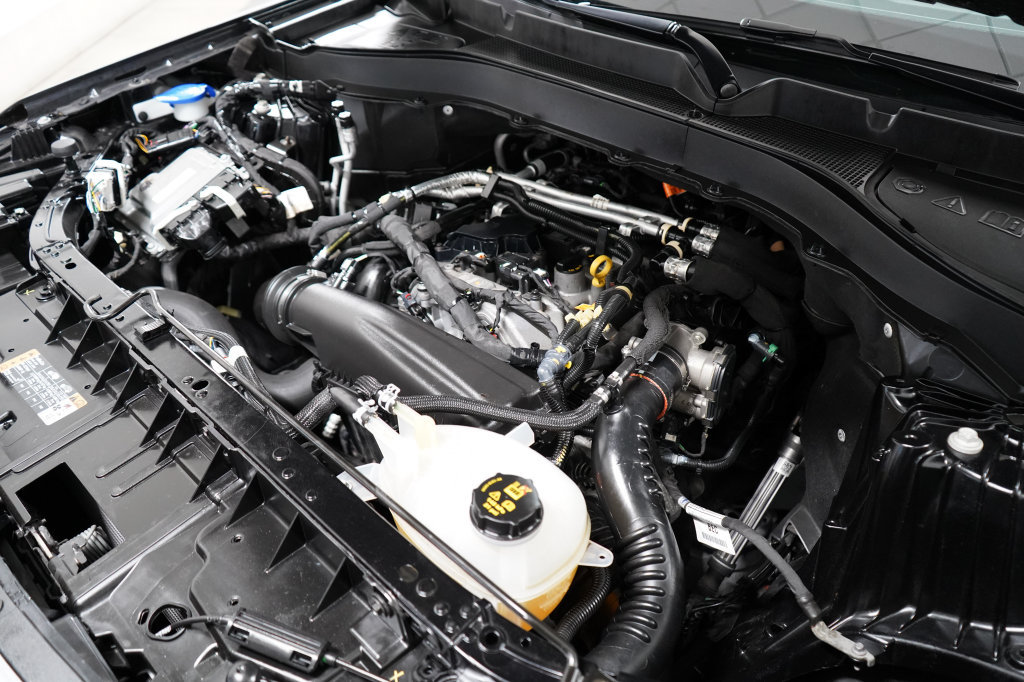 Certified 2025 Ford Explorer Active RWD image 36