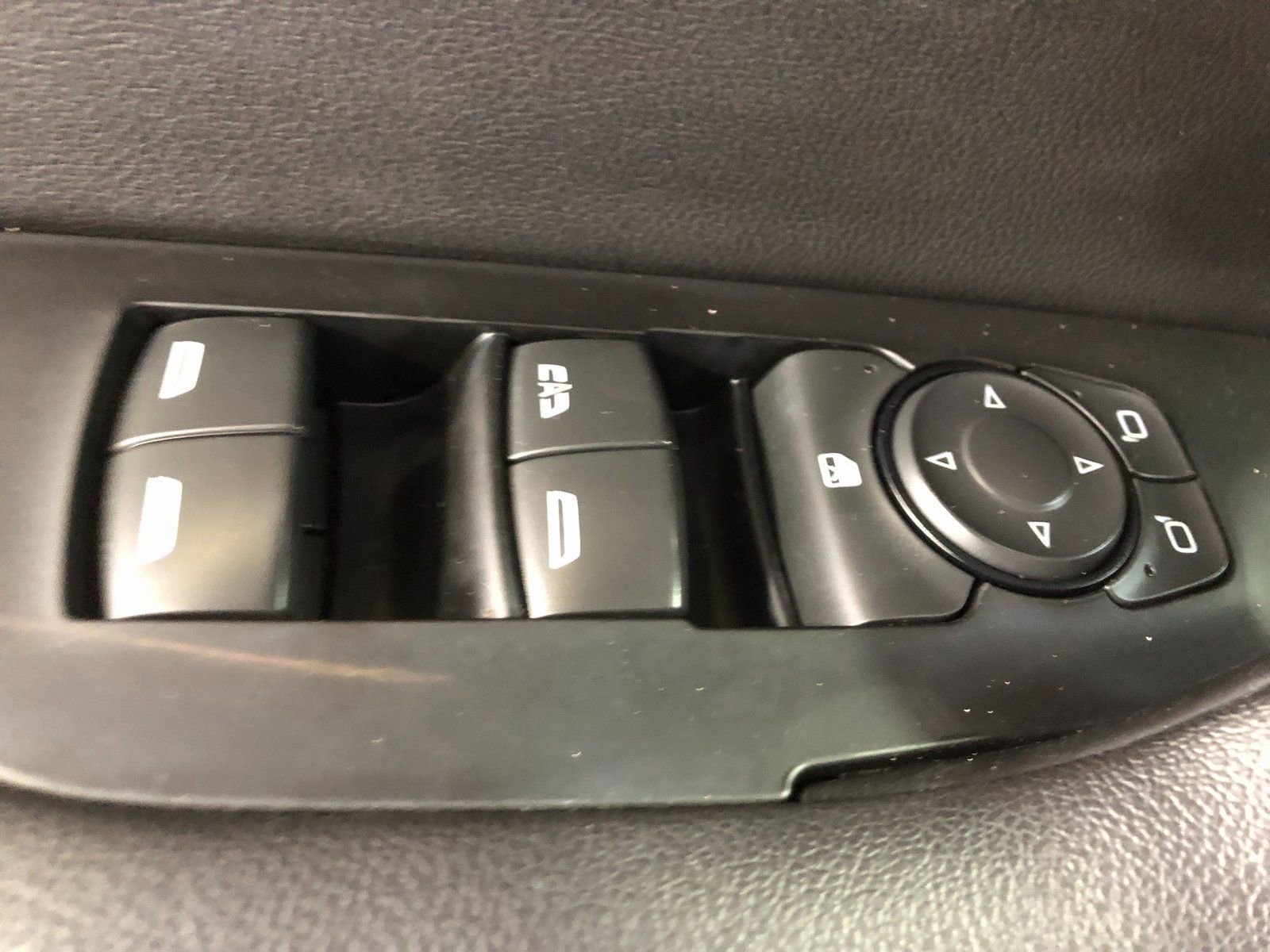 Certified 2022 Chevrolet Blazer RS w/ Enhanced Convenience Package image 37