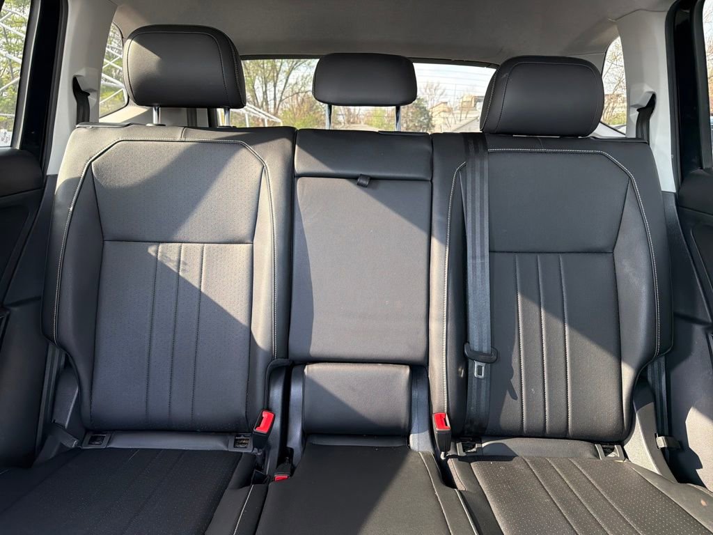 Used 2023 Volkswagen Tiguan SE image 50