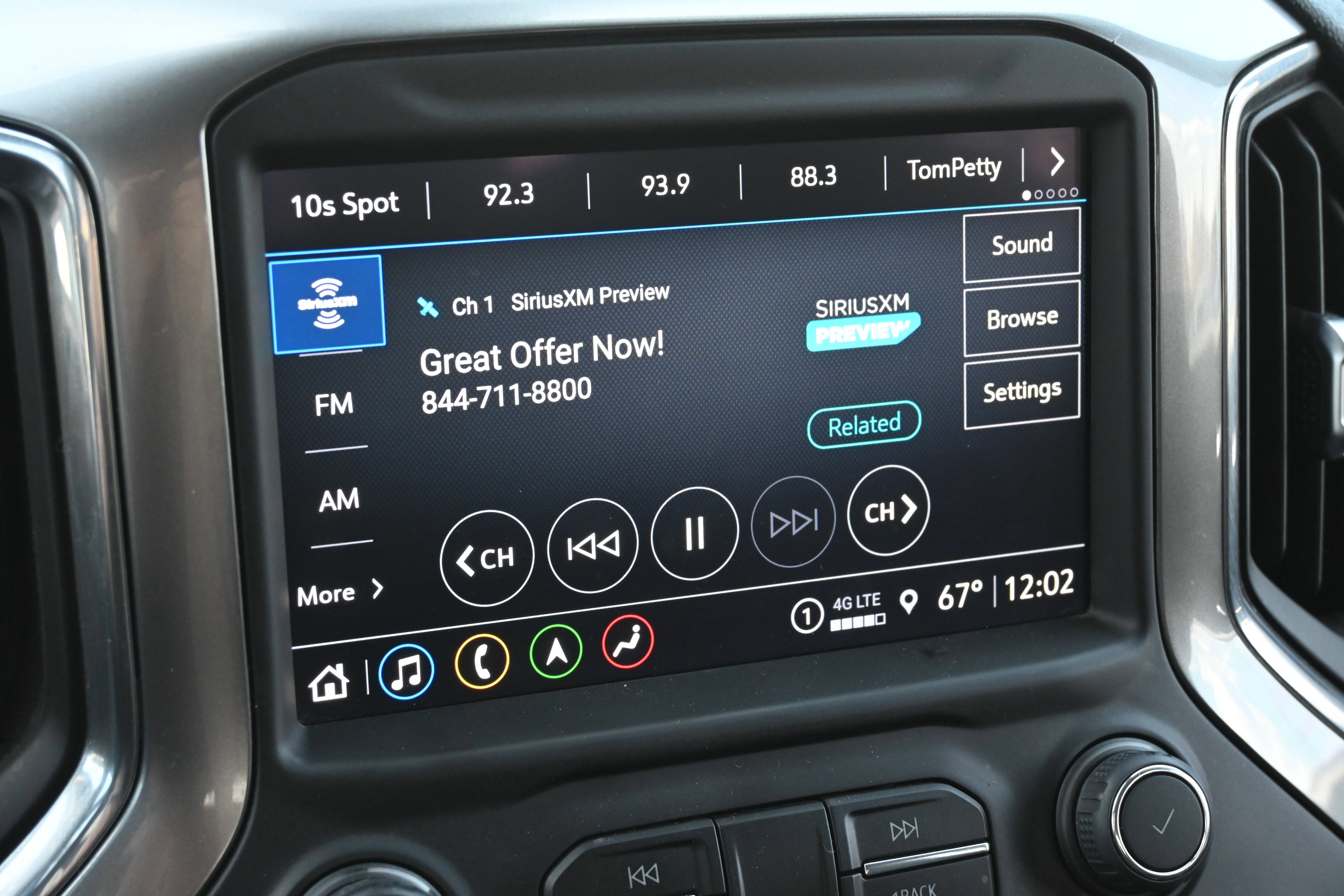 Used 2022 Chevrolet Silverado 1500 LTZ w/ LTZ Premium Package AWD/4WD image 22