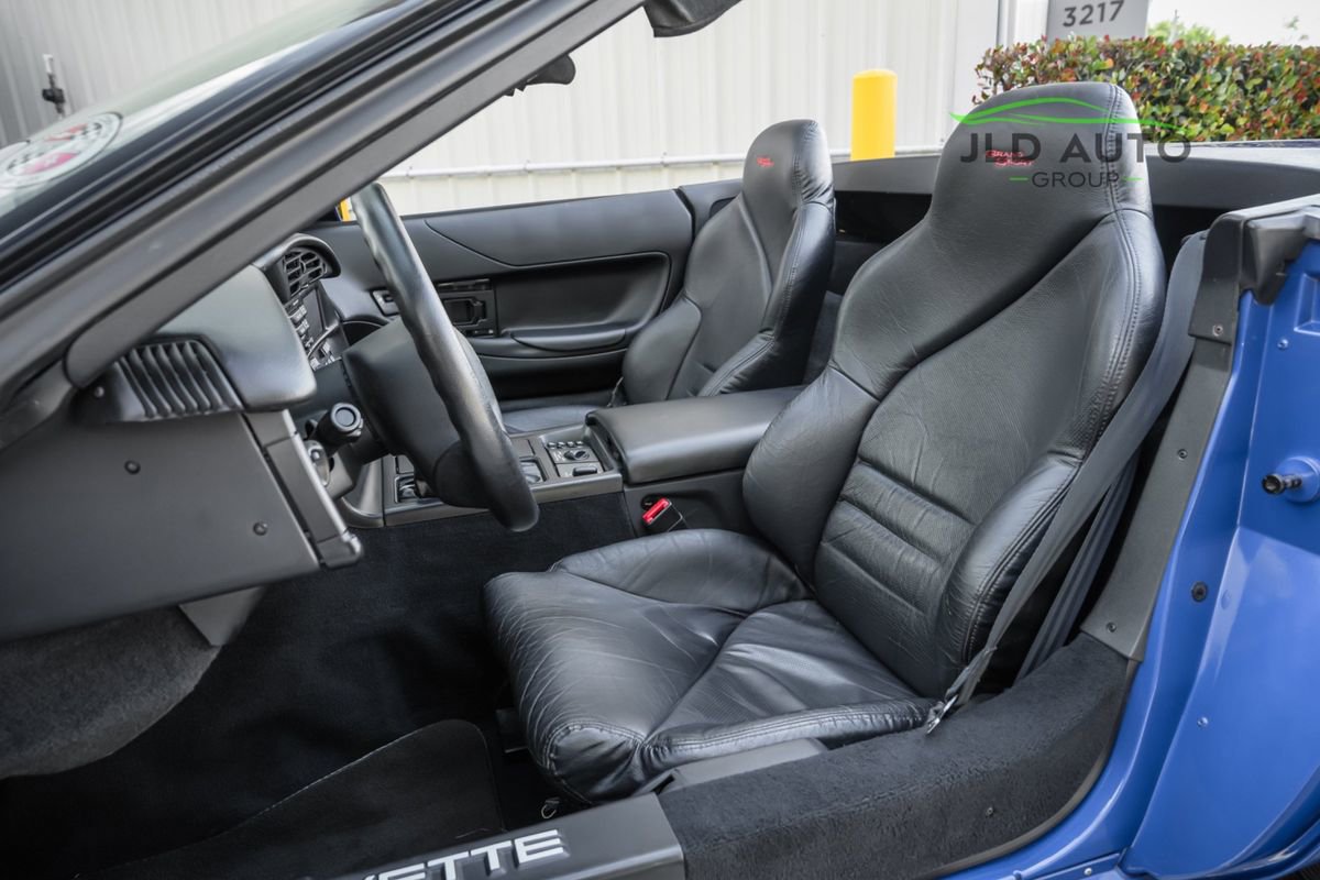 Used 1996 Chevrolet Corvette Convertible Grand Sport image 14