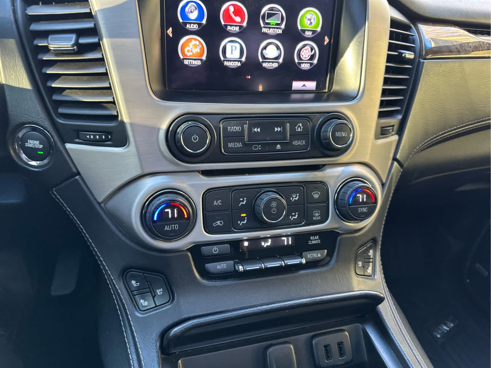 Used 2016 GMC Yukon XL Denali w/ Open Road Package image 12