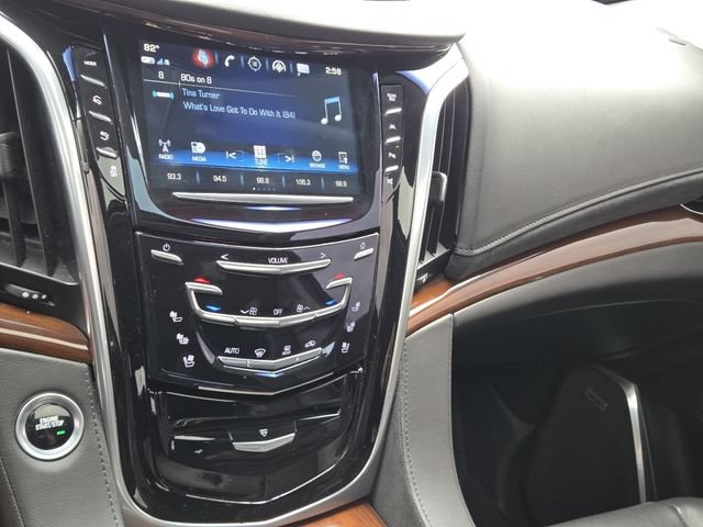 Used 2020 Cadillac Escalade Luxury AWD/4WD image 34