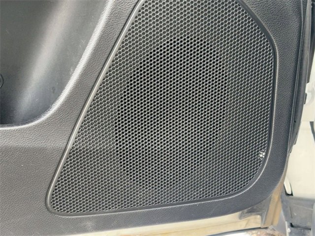 Used 2016 Jeep Cherokee Latitude w/ Cold Weather Group image 17