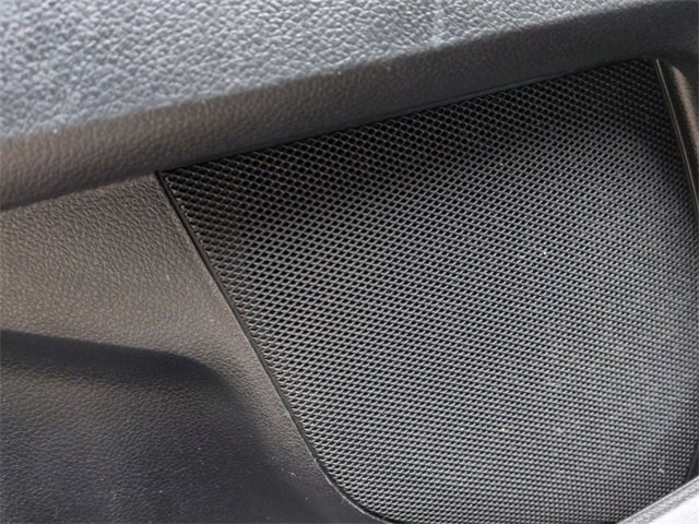 Used 2016 Ford Explorer XLT w/ Equipment Group 202A image 16