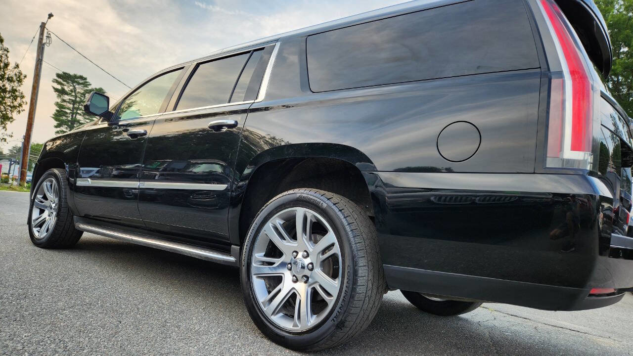 Used 2015 Cadillac Escalade ESV Luxury image 9