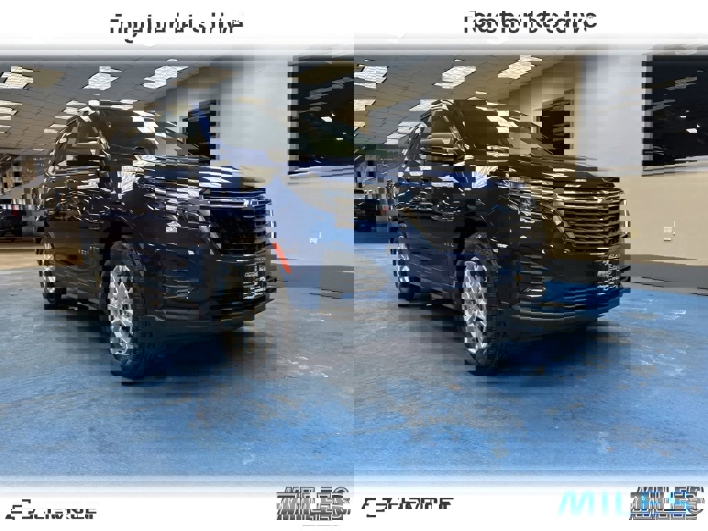 Used 2023 Chevrolet Equinox LS w/ LS Convenience Package image 1