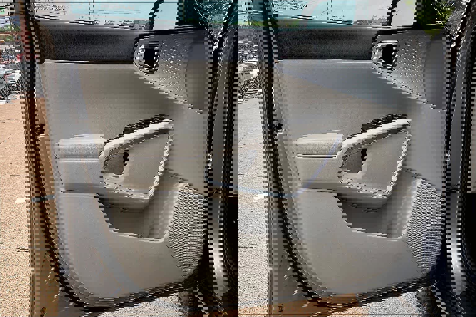 Certified 2023 Kia Soul LX w/ LX Technology Package image 26