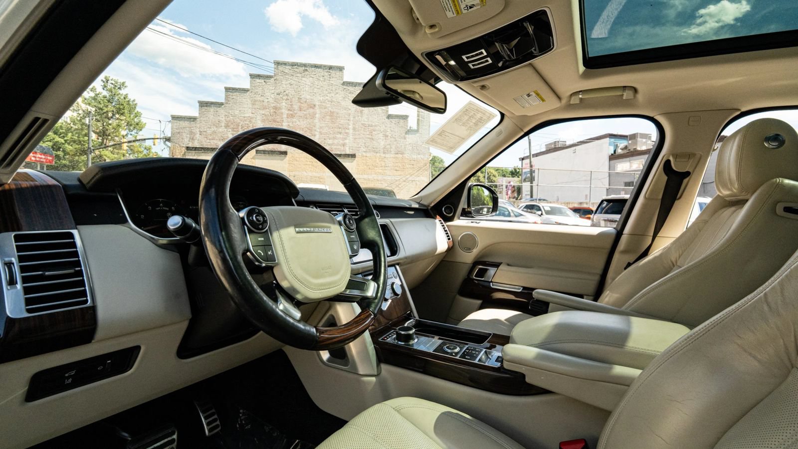 Used 2014 Land Rover Range Rover Supercharged AWD/4WD image 38