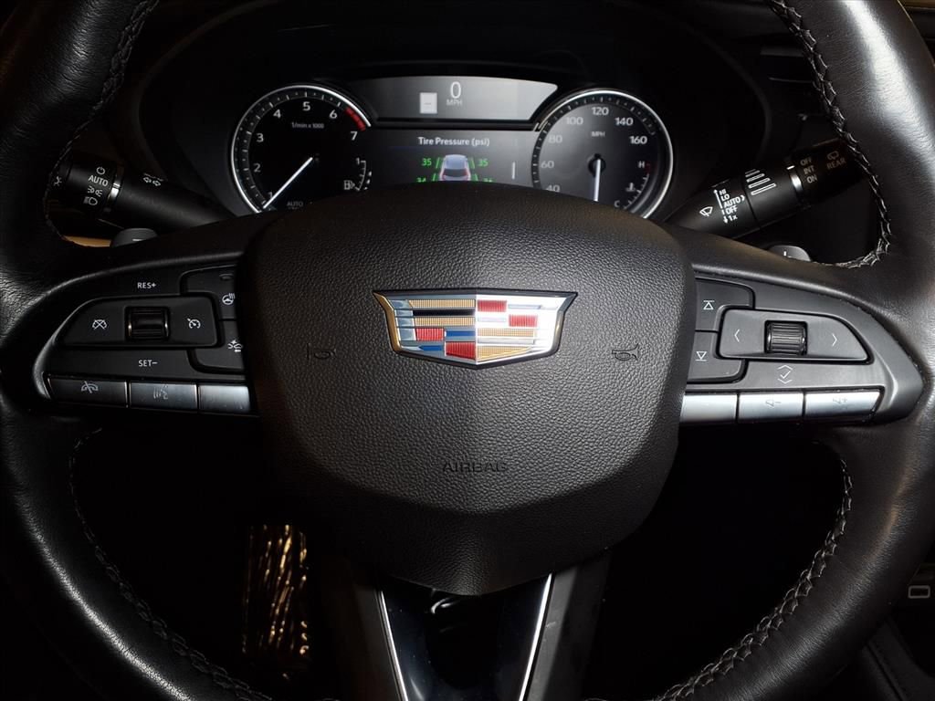 Certified 2023 Cadillac XT4 Premium Luxury w/ Driver Assist Package image 8