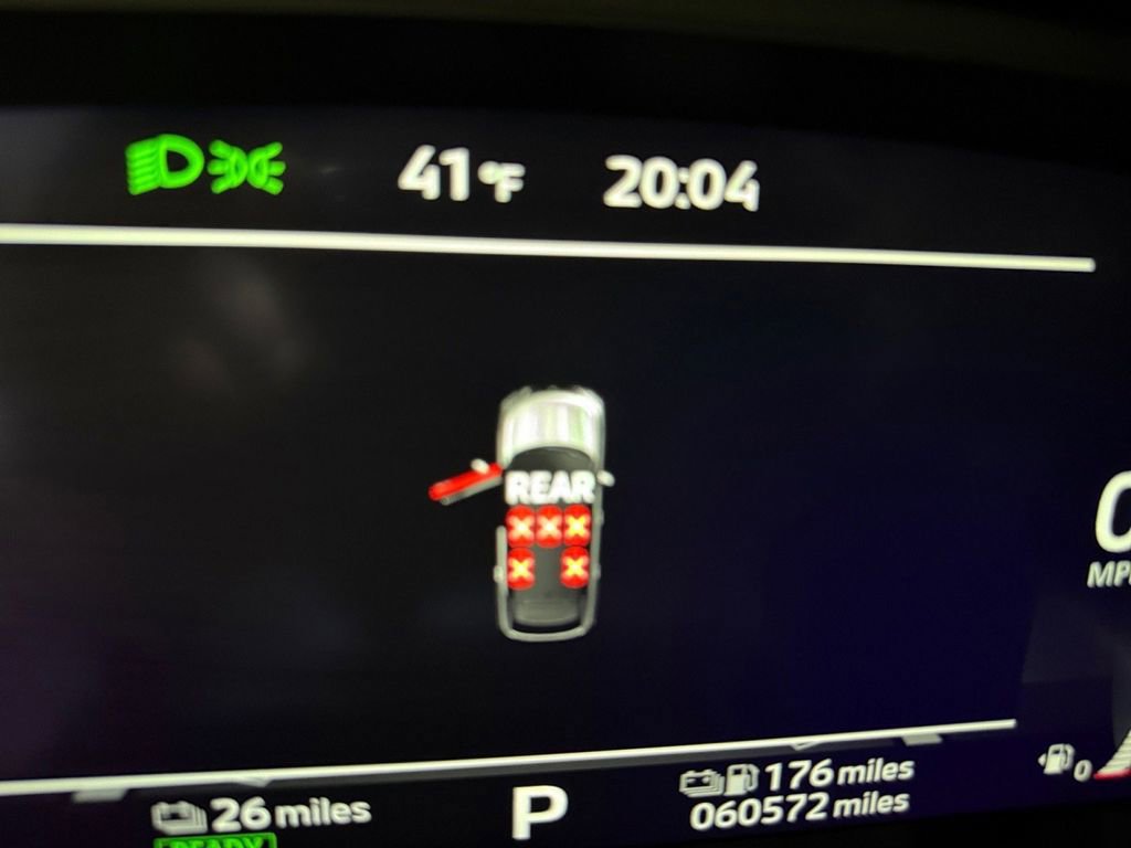 Used 2023 Mitsubishi Outlander SE image 27