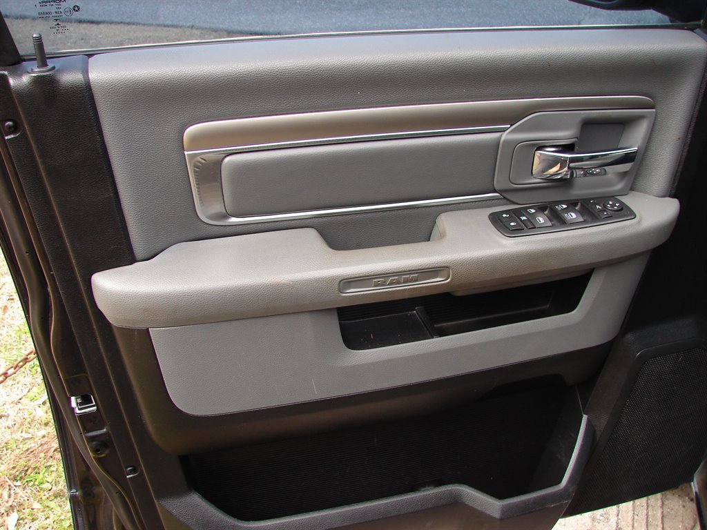Used 2017 RAM 1500 Lone Star image 5