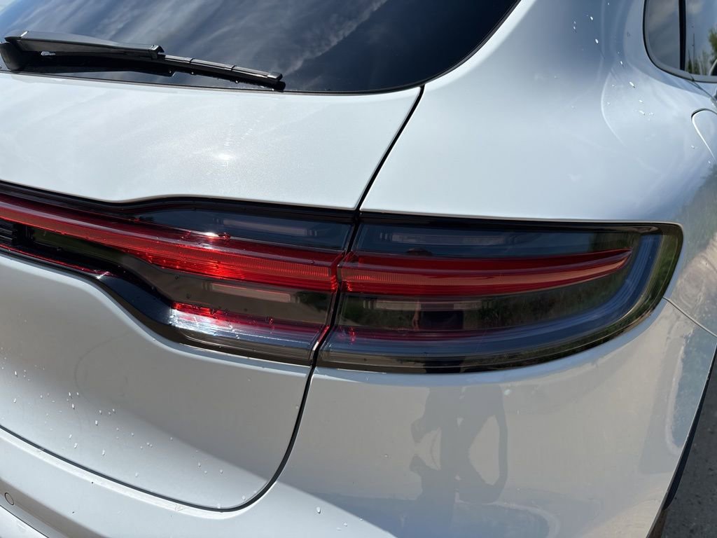 Used 2023 Porsche Macan Turbo image 26