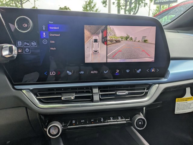 New 2025 Chevrolet Equinox EV LT w/ LPO, Blackout Package image 14