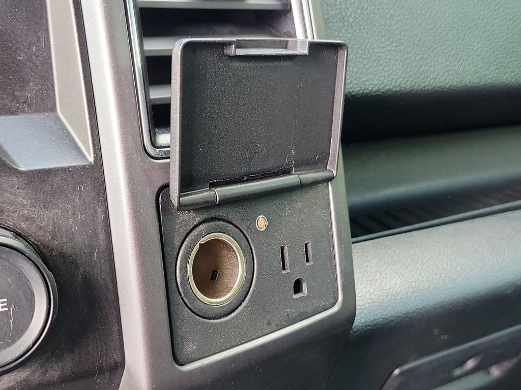 Used 2020 Ford F150 XLT w/ Equipment Group 302A Luxury image 31